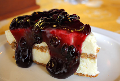 the blueberry cheesecake at Bag of Beans, Tagaytay